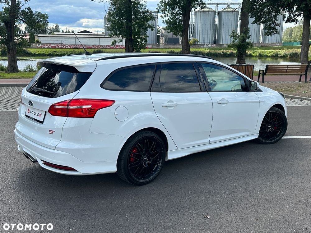 Ford Focus - 19