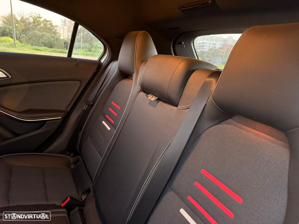 Mercedes-Benz A 180 d AMG Line Aut. - 21