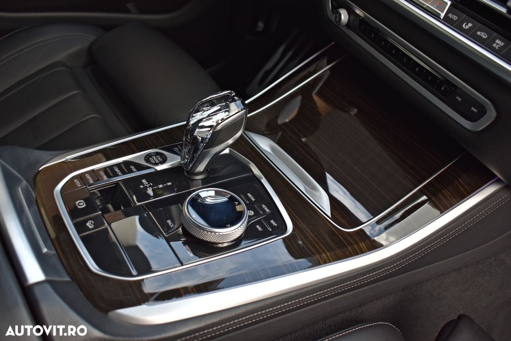 BMW X5 xDrive30d xLine - 28