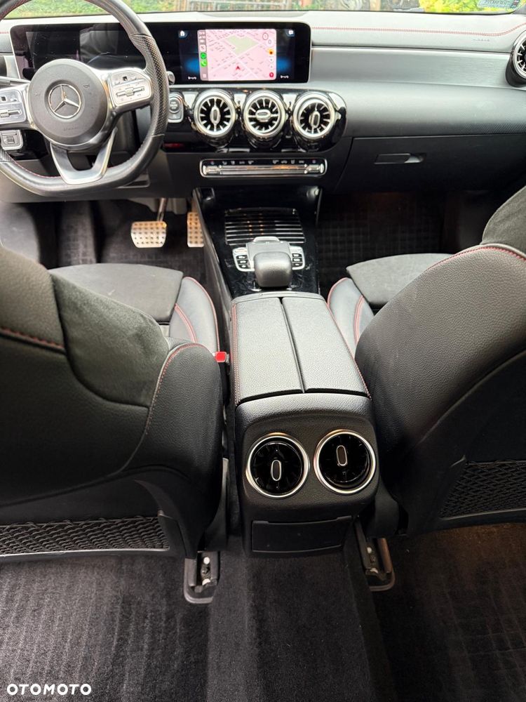 Mercedes-Benz CLA - 18