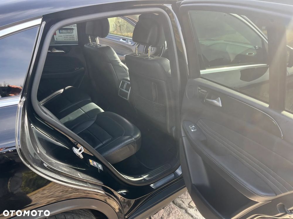 Mercedes-Benz GLE - 21