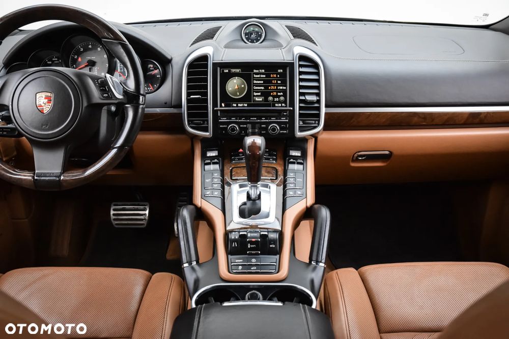 Porsche Cayenne S - 14