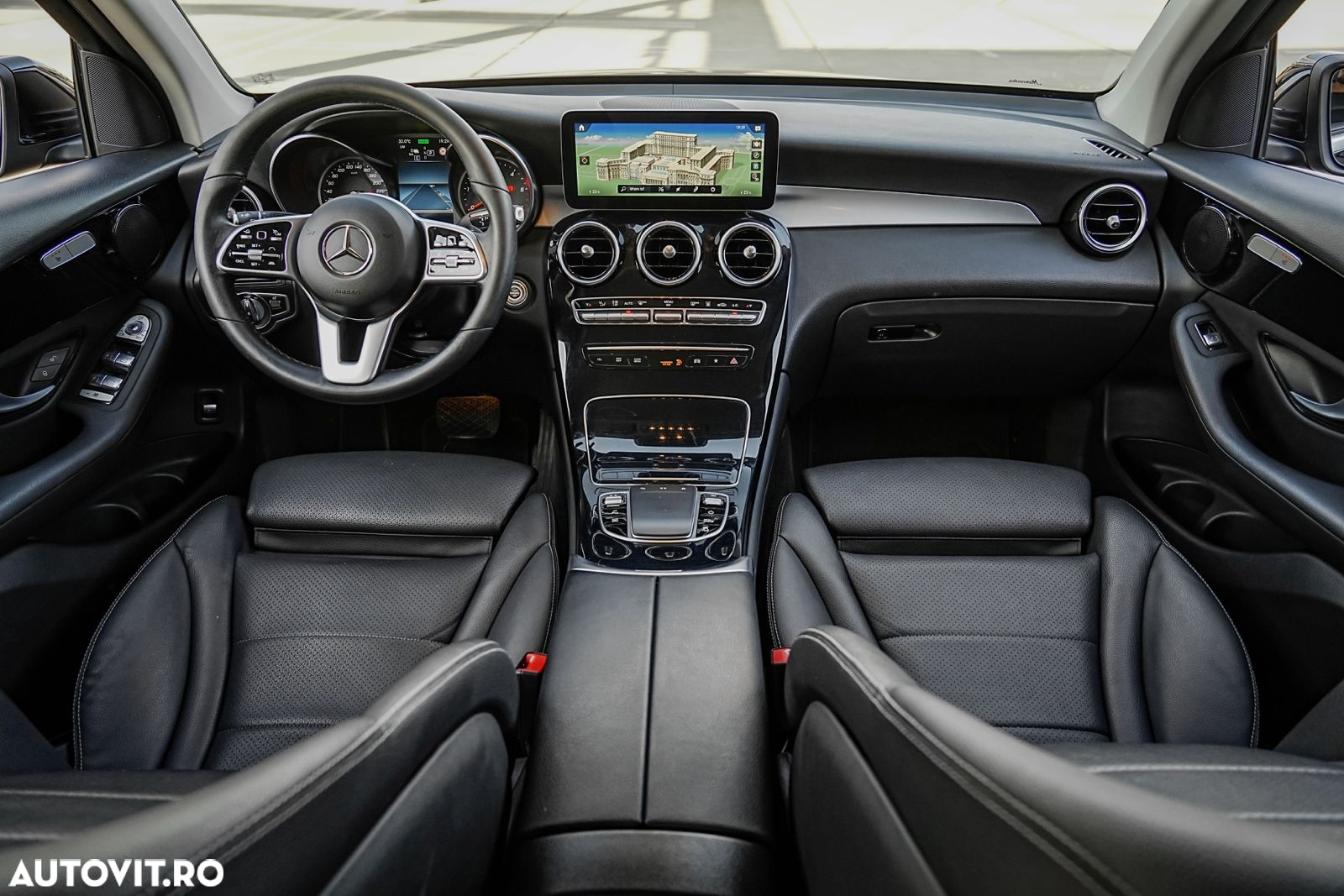 Mercedes-Benz GLC - 14