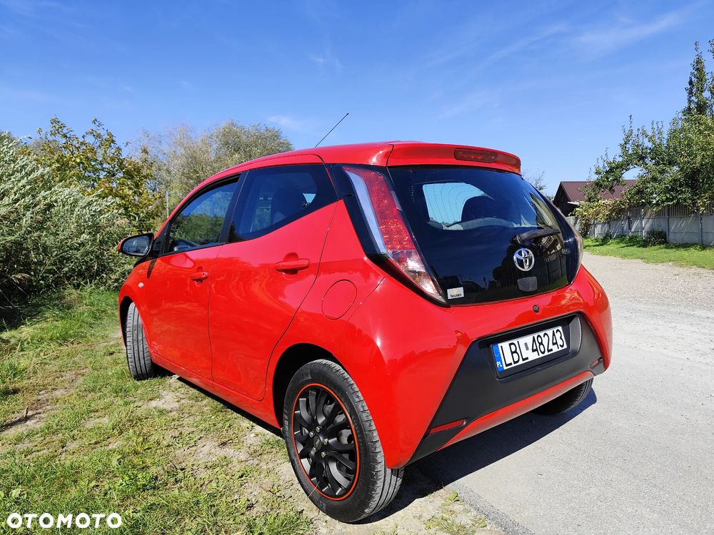 Toyota Aygo x-play - 8