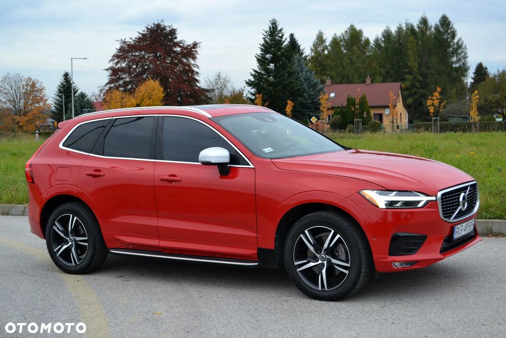 Volvo XC 60 T5 AWD R-Design - 3
