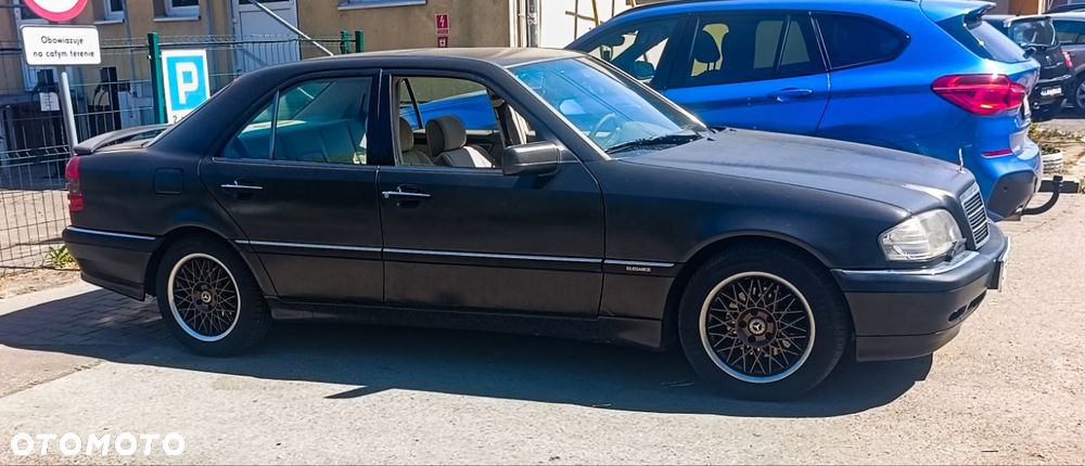 Mercedes-Benz Klasa C 180 Elegance - 6