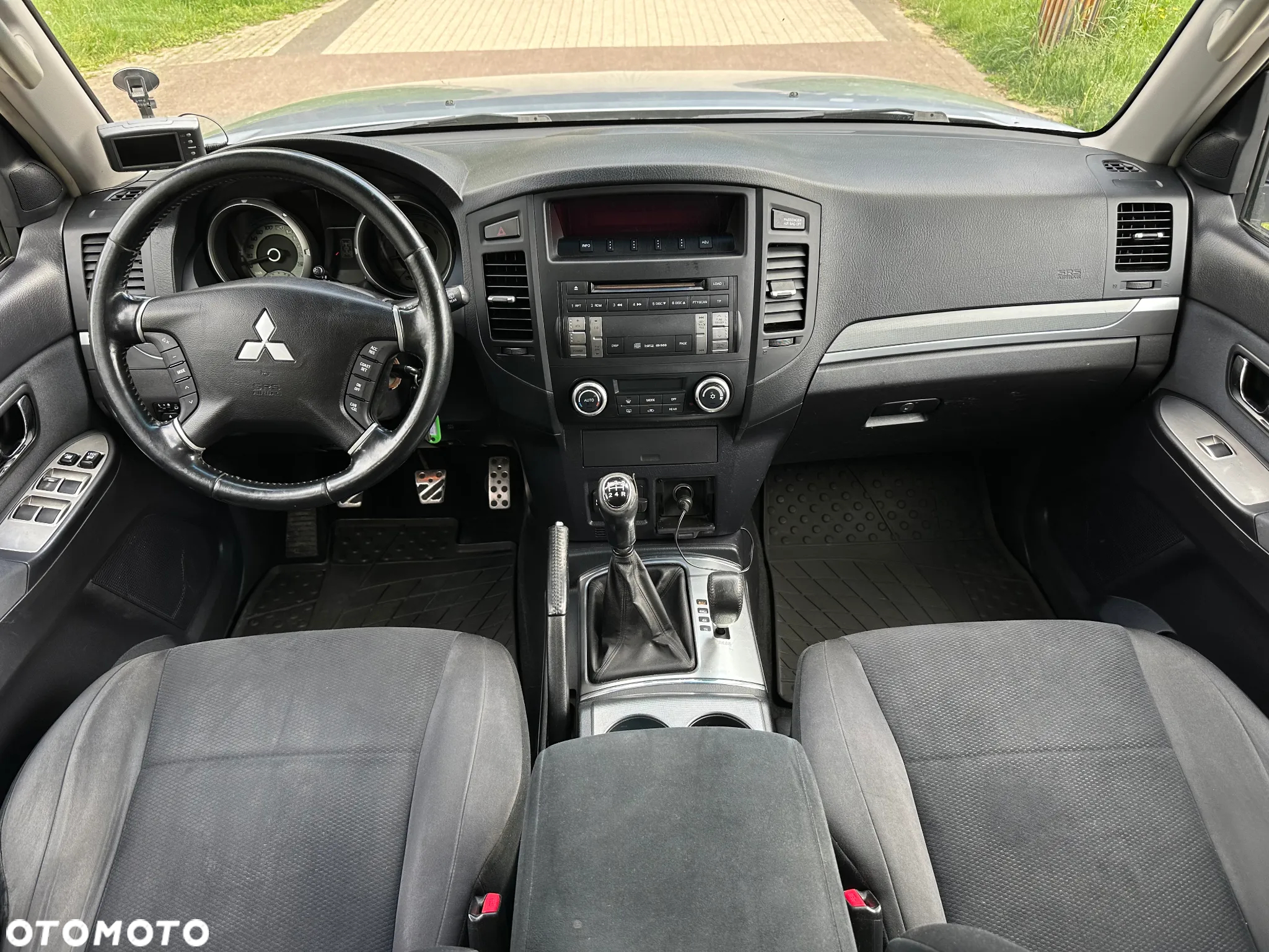 Mitsubishi Pajero - 7