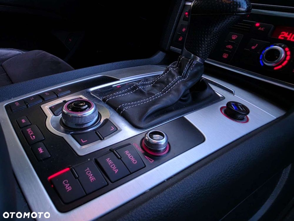 Audi Q7 - 40