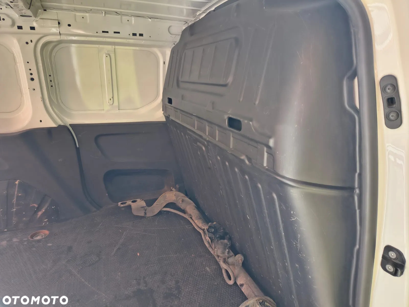 Toyota ProAce CITY Kangoo Express PARTNER Berlingo - 21