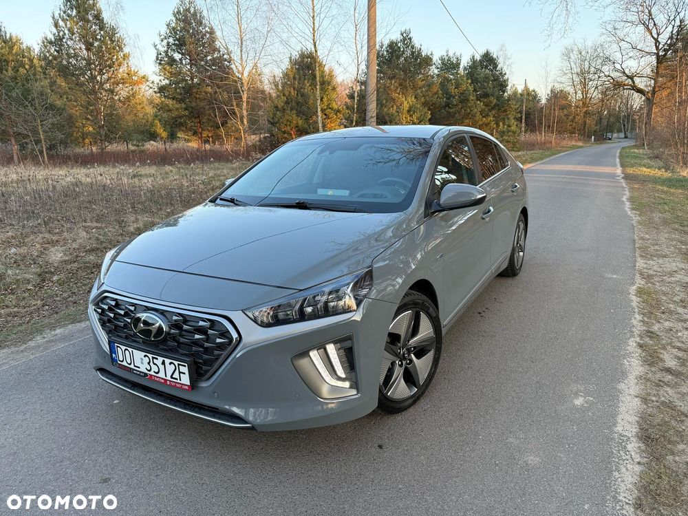 Hyundai IONIQ hybrid Business - 2
