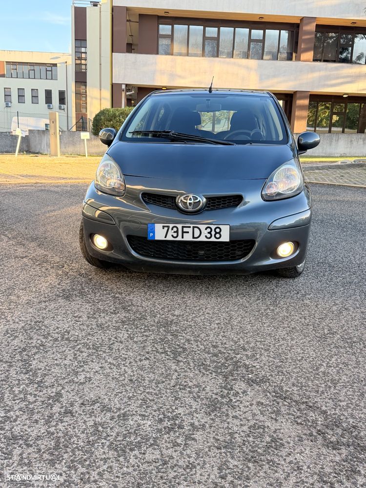 Toyota Aygo 1.0 Plus Sport Pack MM - 2