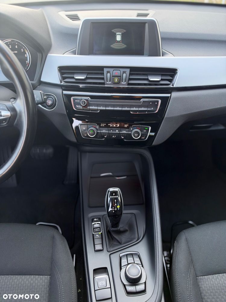 BMW X1 sDrive18i - 17