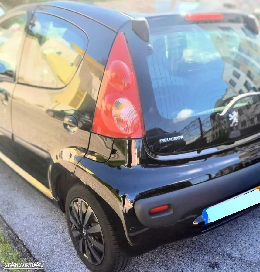 Peugeot 107 1.0 Urban - 4