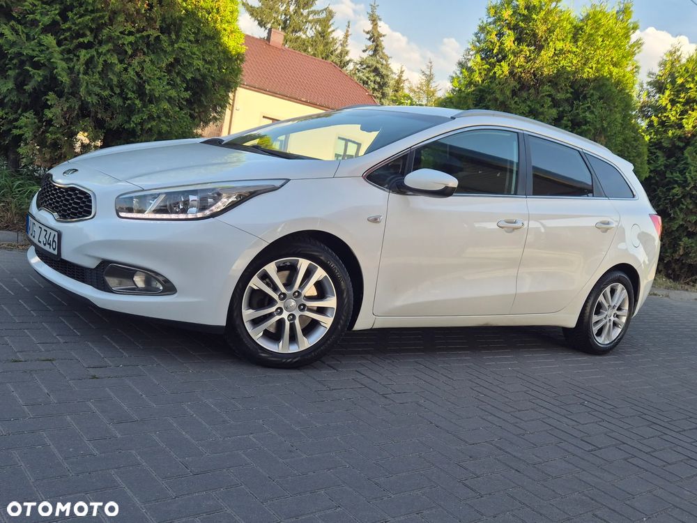 Kia Ceed 1.6 CRDi 128 Platinum Edition - 3