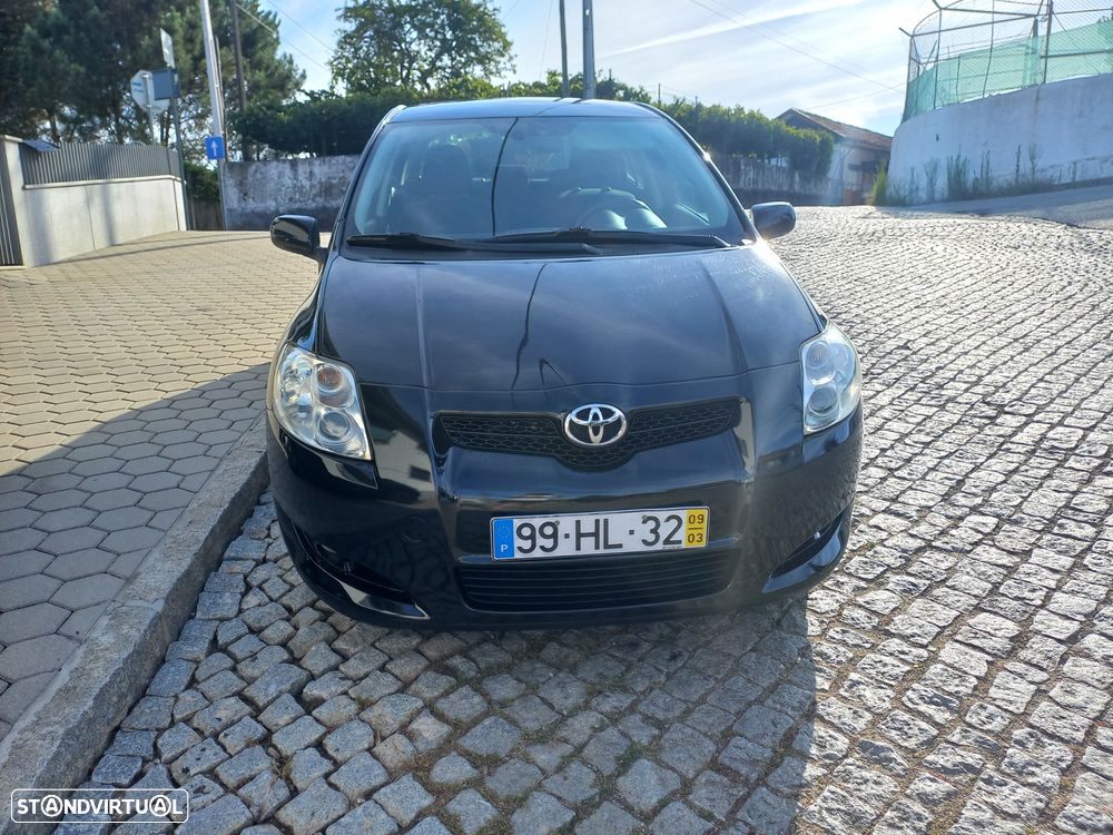 Toyota Auris 1.4 VVT-i - 1