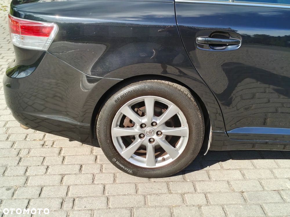 Toyota Avensis 2.0 D-4D Premium - 22