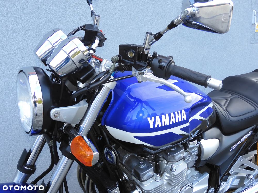 Yamaha XJR - 34