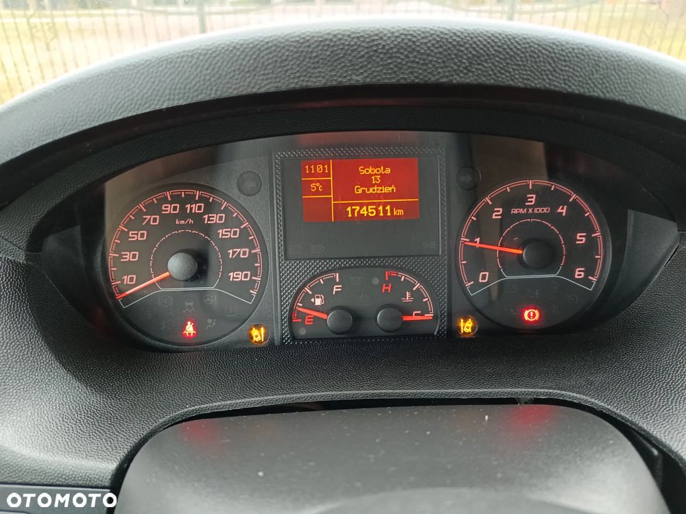 Peugeot boxer zabudowa serwis mobilny warsztat  webasto przetwornica led - 15