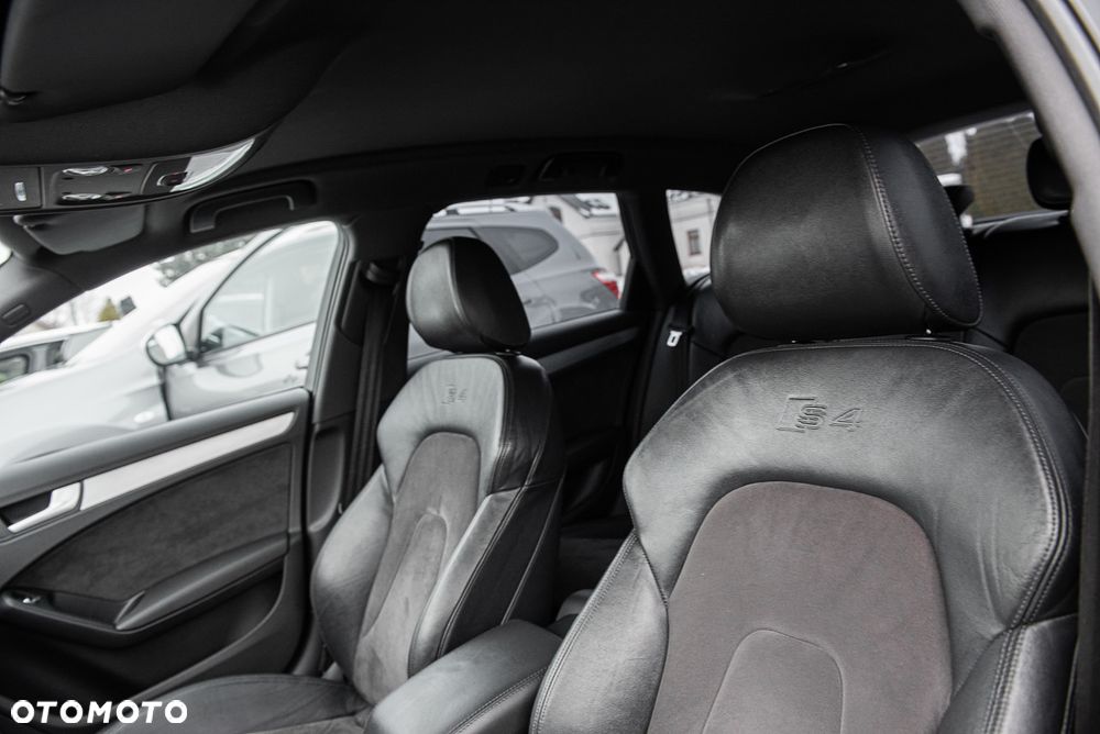 Audi S4 Avant S tronic - 18