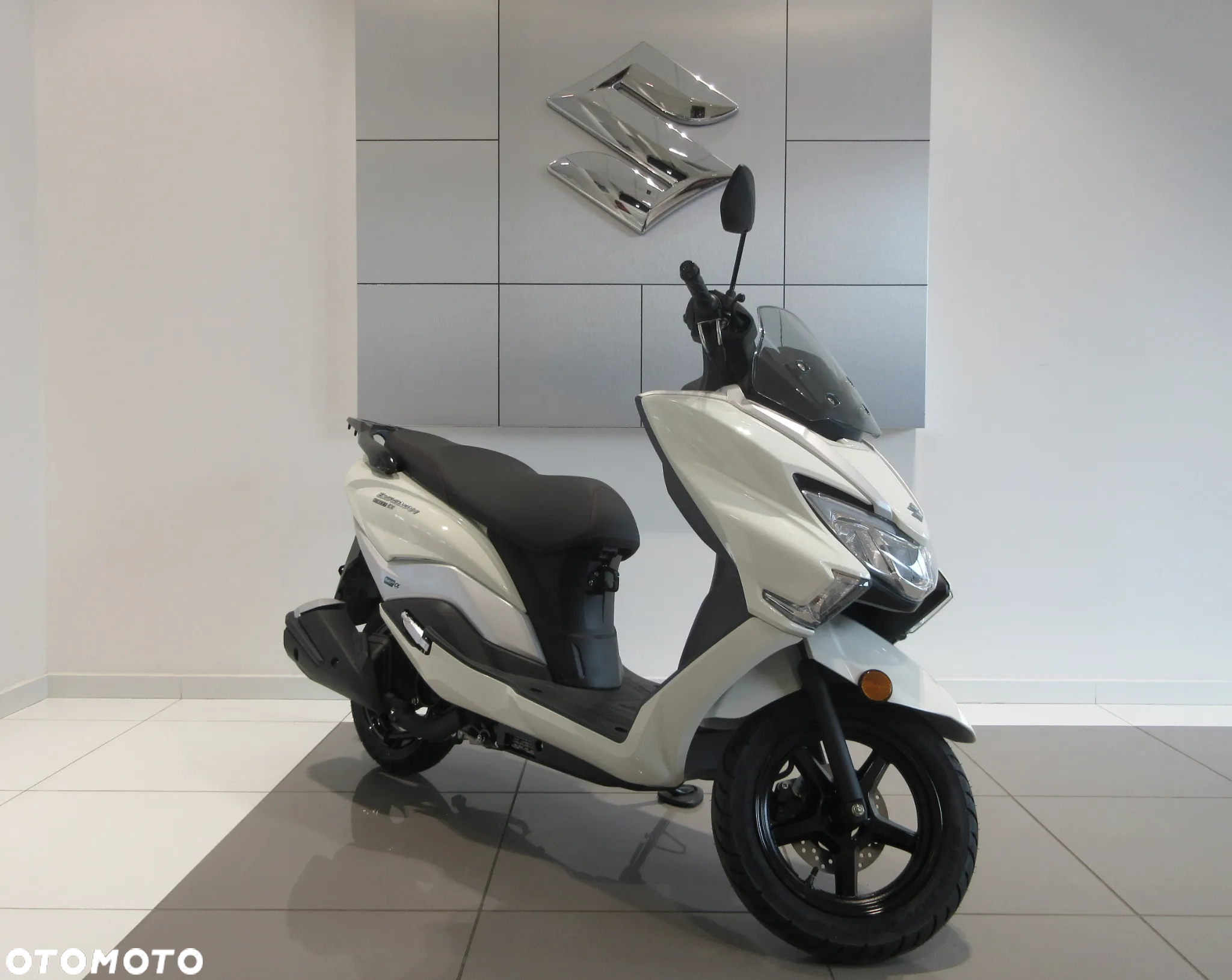 Suzuki Burgman - 4