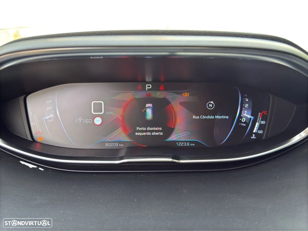 Peugeot 3008 PureTech 130 Stop & Start GPF EAT8 Allure - 10