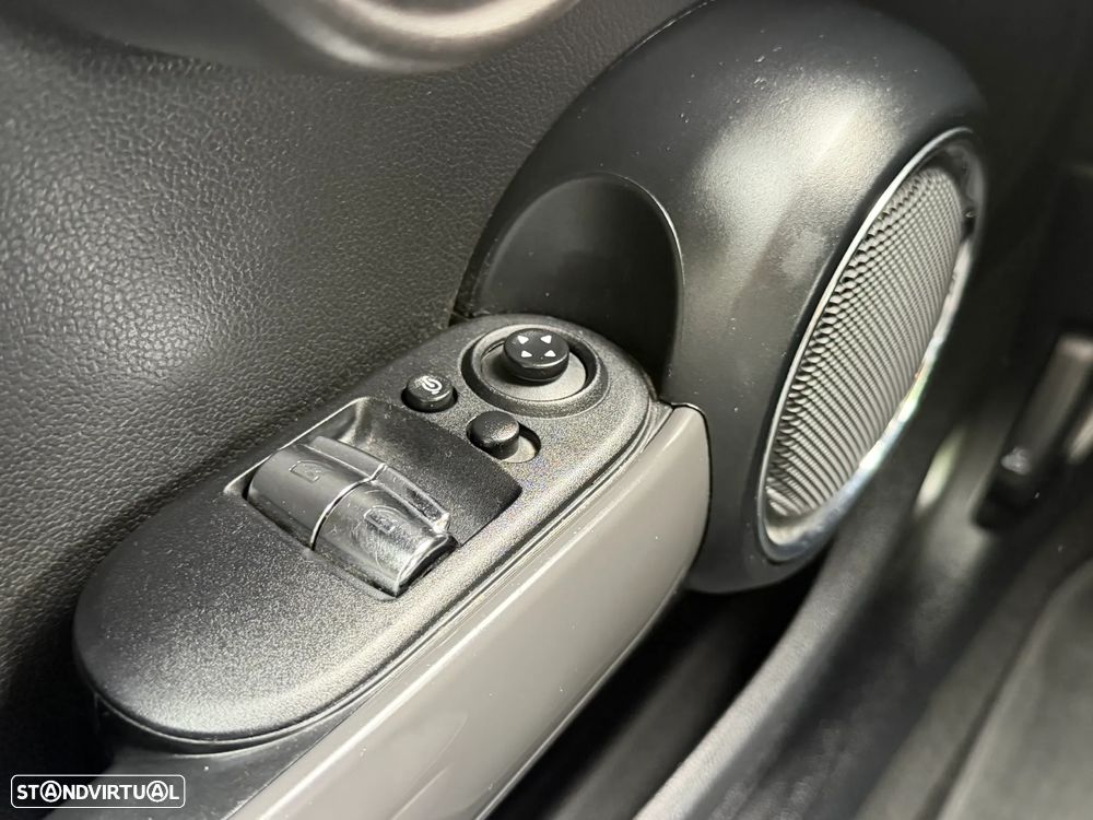 MINI 3 Portas Cooper - 19