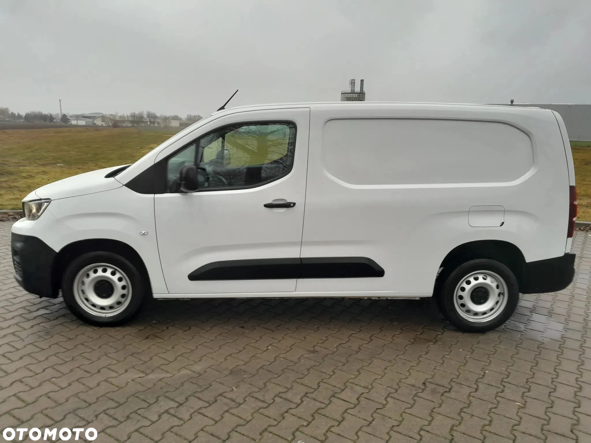 Peugeot Partner 1.5 BlueHDi 100 L2 EHZ Doppelkabine - 1
