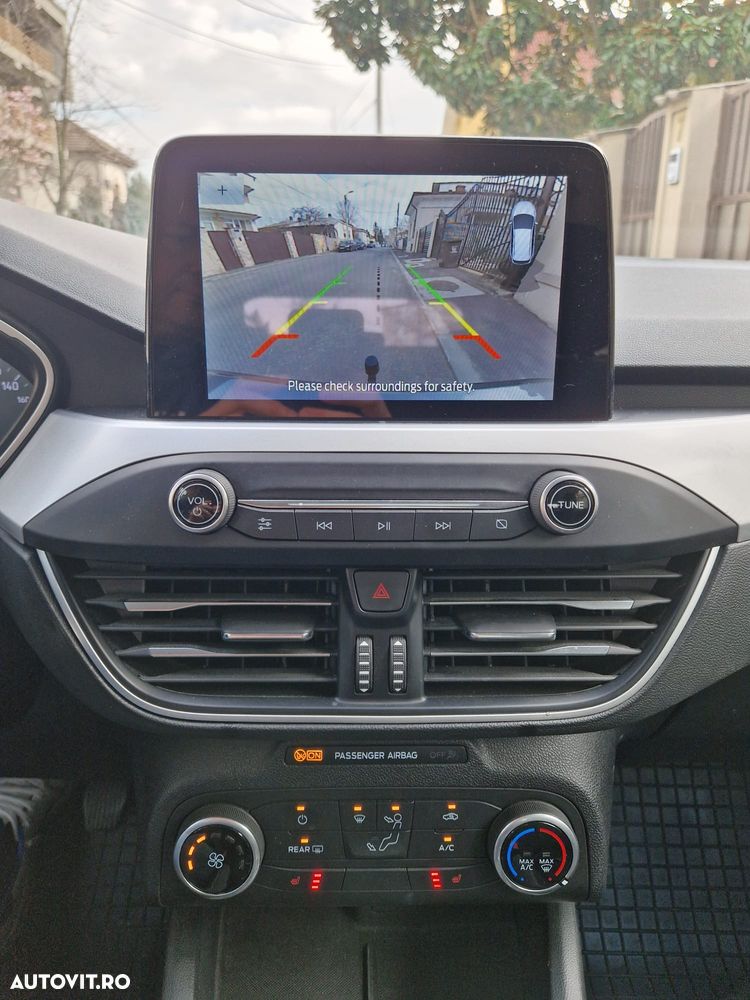 FORD Focus 2021 — imagine 5
