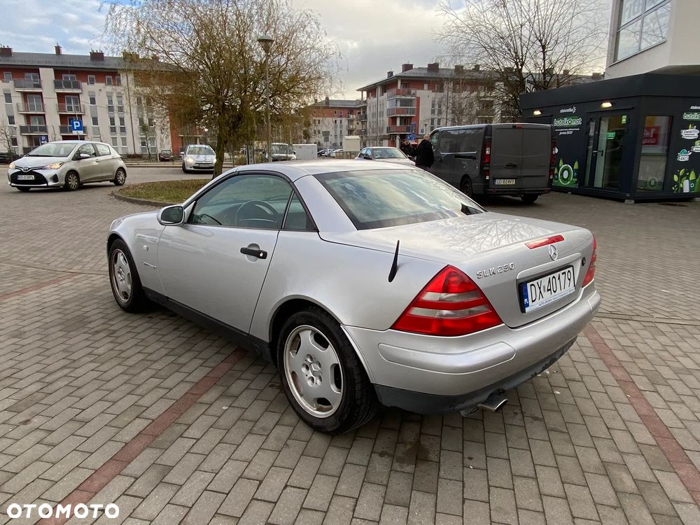 Mercedes-Benz SLK - 4