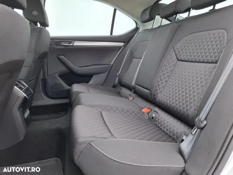 Skoda Superb 2.0 TDI DSG Ambition - 12