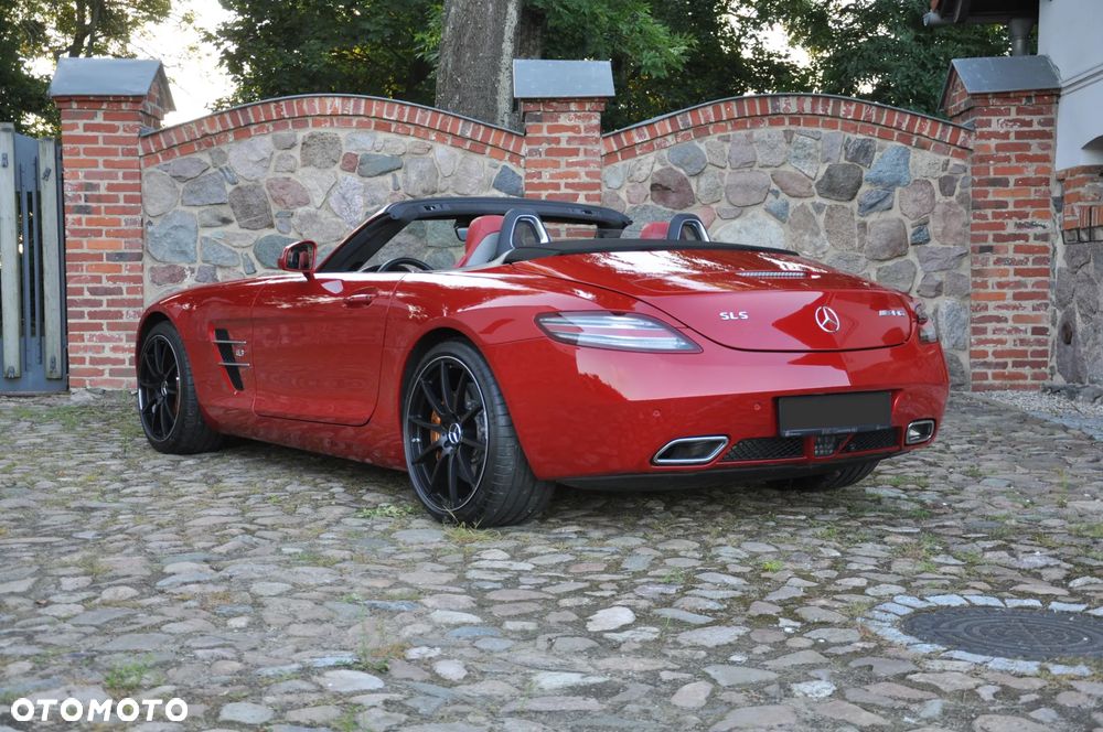 Mercedes-Benz SLS - 2