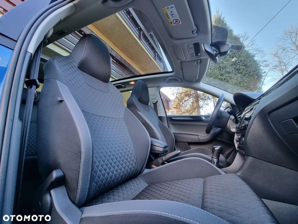Skoda RAPID Spaceback 1.0 TSI ScoutLine - 22