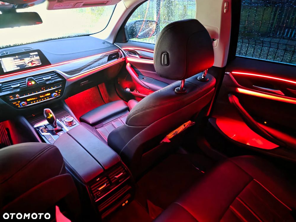 BMW Seria 5 520e Luxury Line - 18