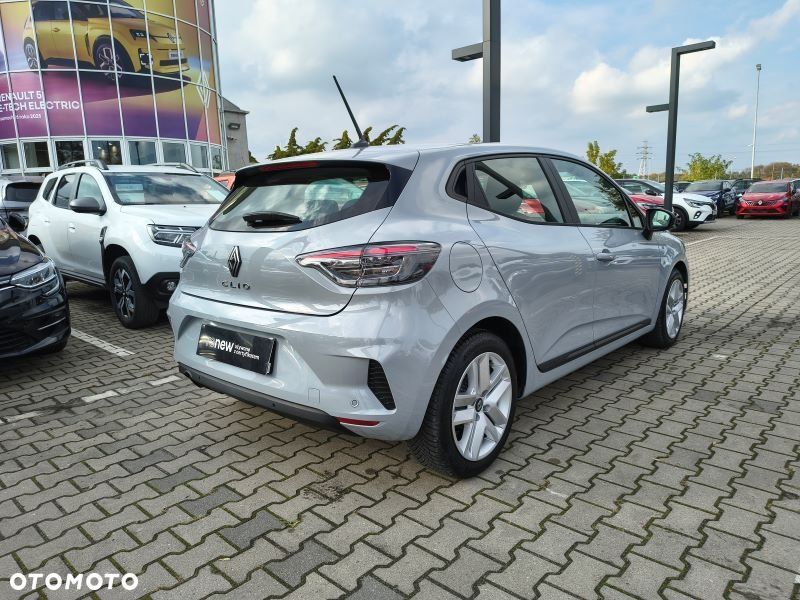 Renault Clio - 6