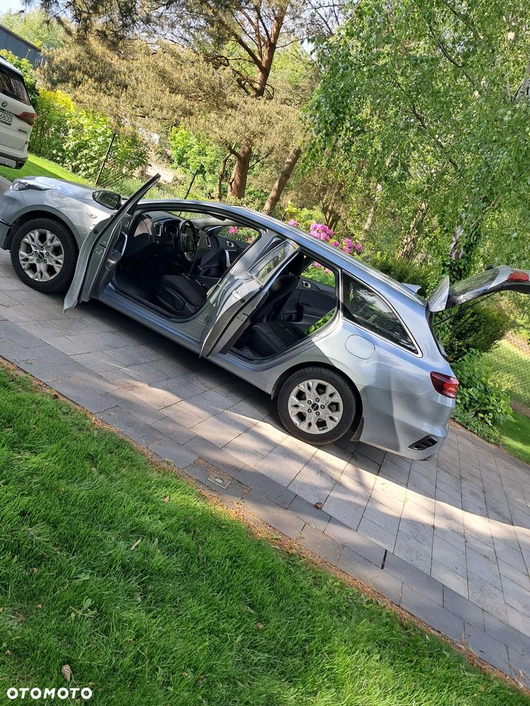 Kia Ceed - 8