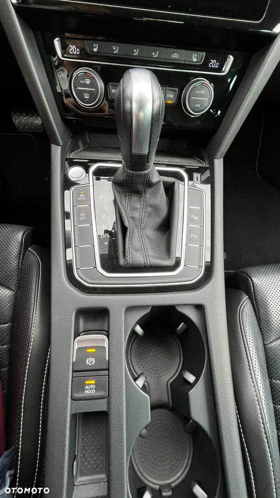 Volkswagen Passat Variant 1.5 TSI EVO Elegance DSG - 20