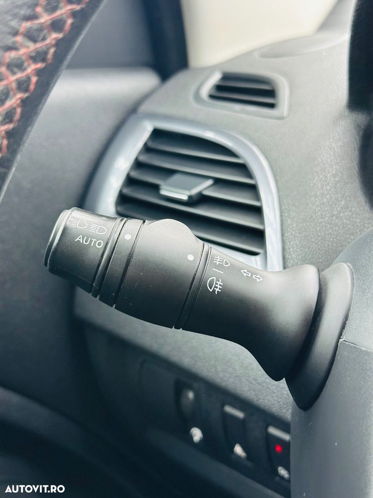 Renault Megane Sport Tourer 1.5 dCi GT Line - 26