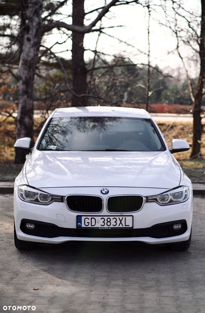 BMW Seria 3 316d - 1