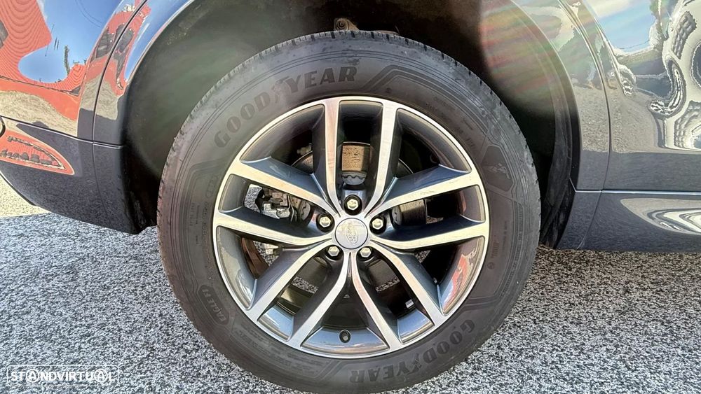 Land Rover Discovery Sport 1.5 I3 P270e AWD Dynamic SE - 12