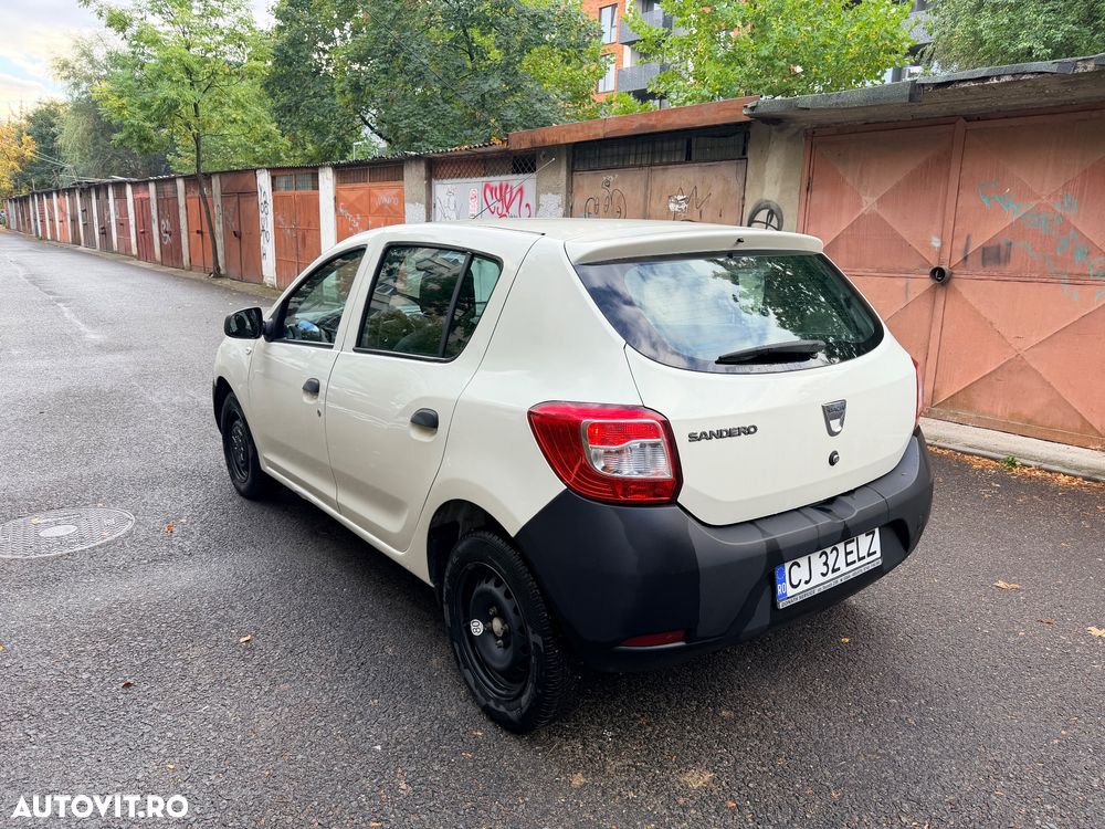 Dacia Sandero - 4