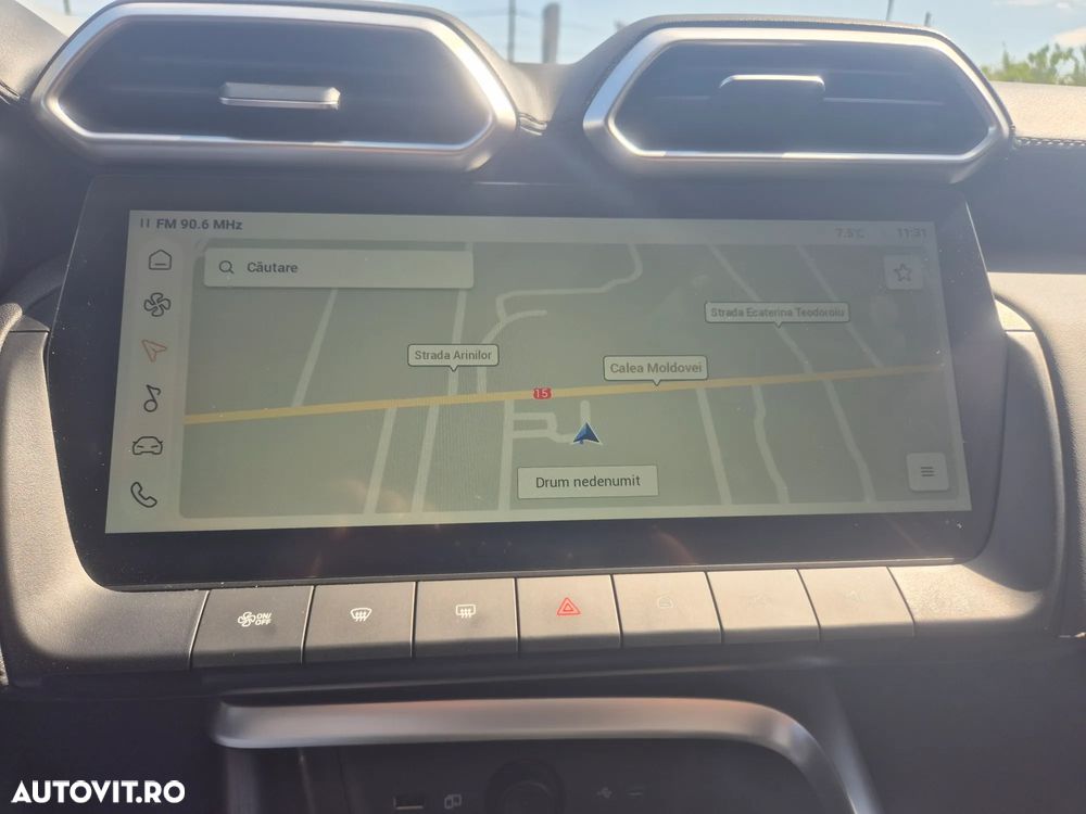 MG ZS HEV 1.5 GSI AT Exclusive - 19