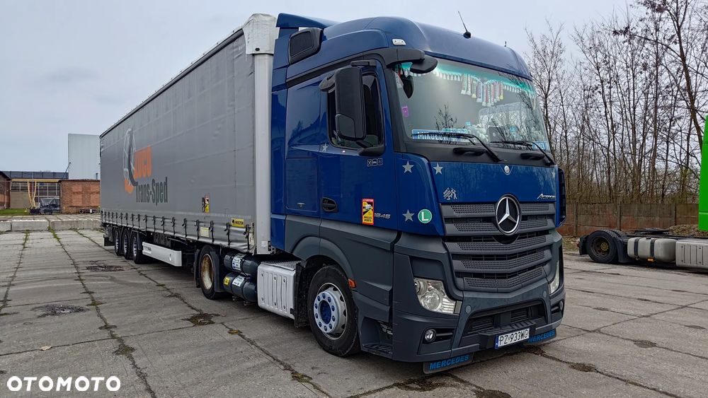 Mercedes-Benz Actros MP4 - 2