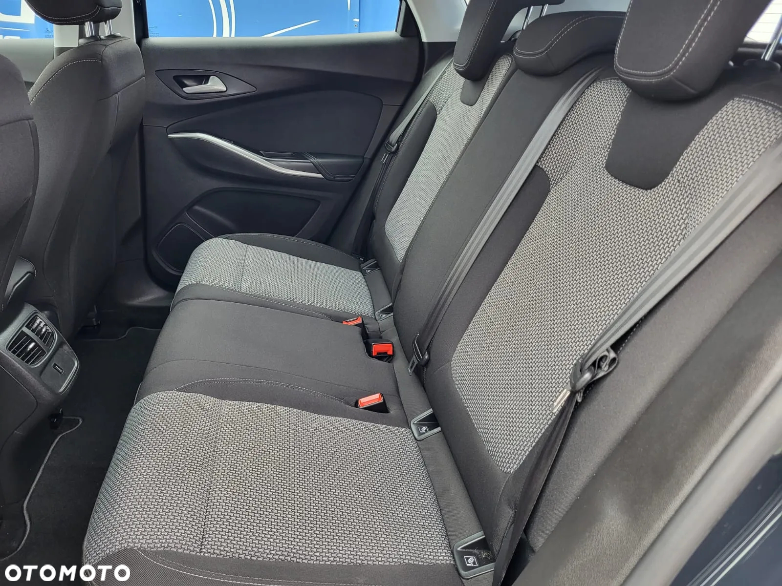 Opel Grandland X 1.5 CDTI Design Line S&S - 12