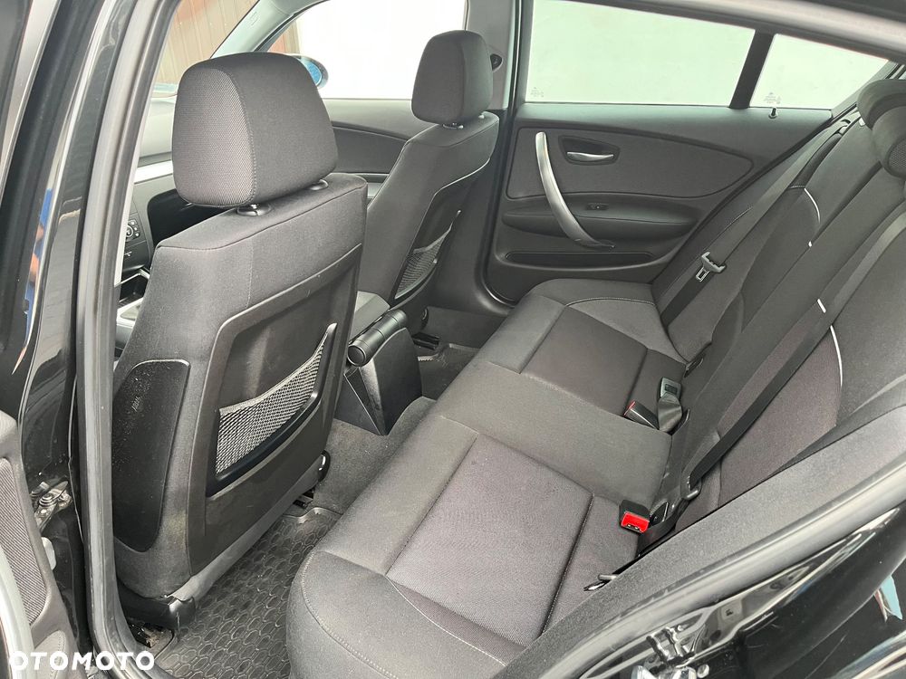 BMW Seria 1 118i - 9