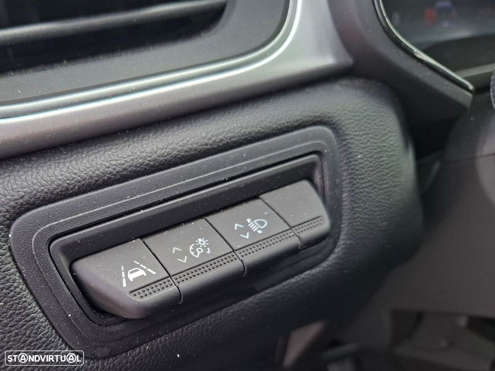 Renault Captur 1.0 TCe Techno Bi-Fuel - 18