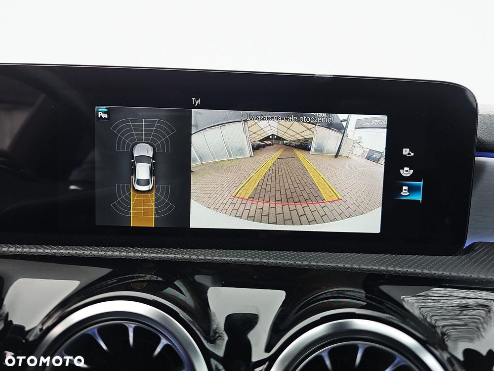 Mercedes-Benz CLA - 26