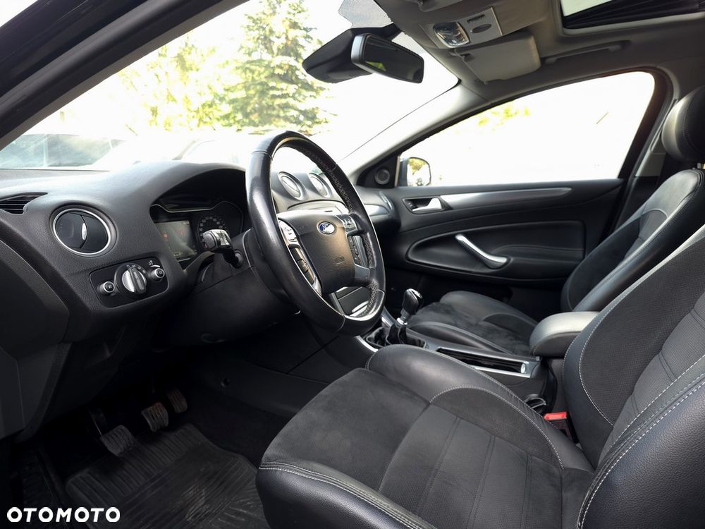 Ford Mondeo 2.0 TDCi Titanium - 19