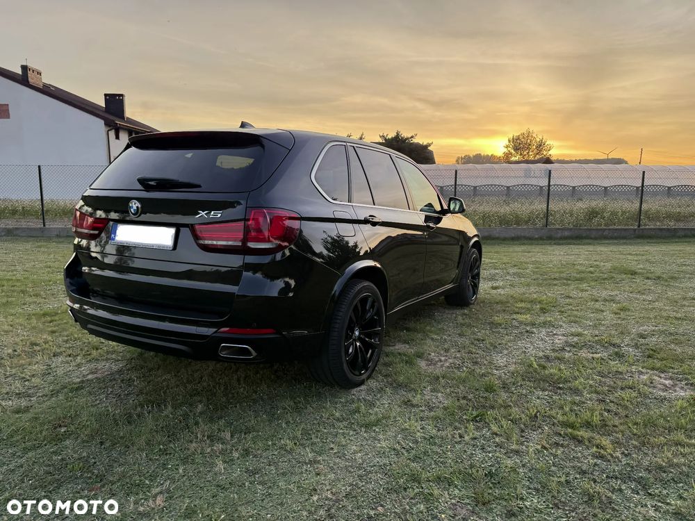 BMW X5 xDrive40d Sport-Aut - 7