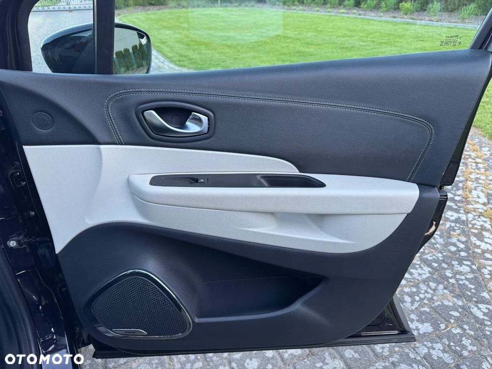 Renault Captur 1.2 Energy TCe Initiale Paris EDC - 37