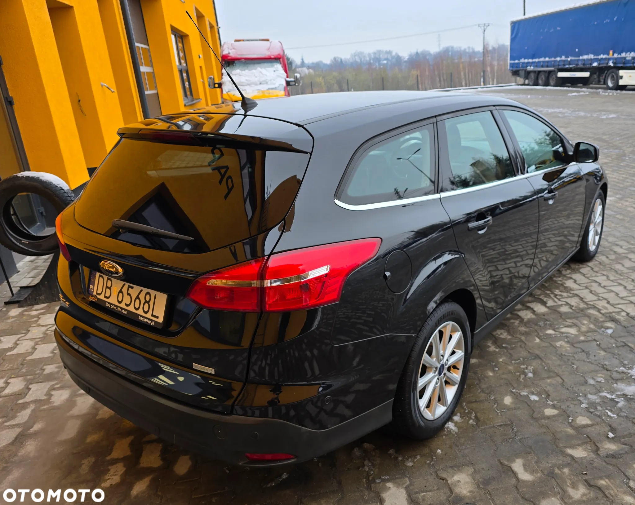 Ford Focus 1.0 EcoBoost Start-Stopp-System TITANIUM - 9